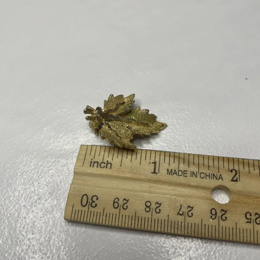 Vintage BSK Scarf Dress Purse Clip Brushed‎ Gold Tone Leaf Leaves Nature